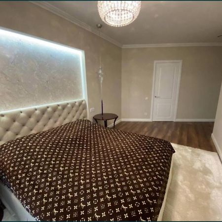 דנייפרופטרובסק Lux 1-Bedroom Panoramic View Most City Center Area מראה חיצוני תמונה